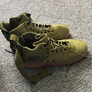 Nike air hightop sneakers